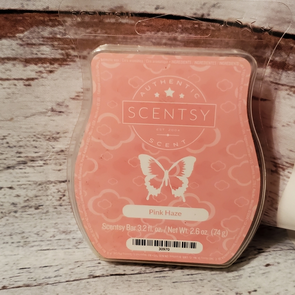 NEW Scentsy Pink Haze Melts